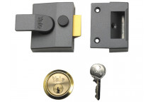 Yale Locks P85 Deadlocking Nightlatch 40mm Backset Brasslux Finish Visi