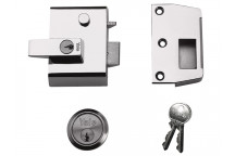 Yale Locks P2 Double Locking Nightlatch 40mm Backset DMG/PB Finish Visi