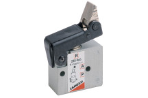 4MM ONE WAY TRIP SPRING RETURN VALVE