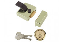 Yale Locks 85 Deadlocking Nightlatch 40mm Backset Brasslux Finish Box